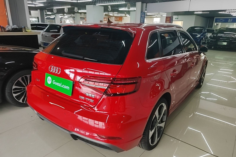 Audi A3 2019 car image #7