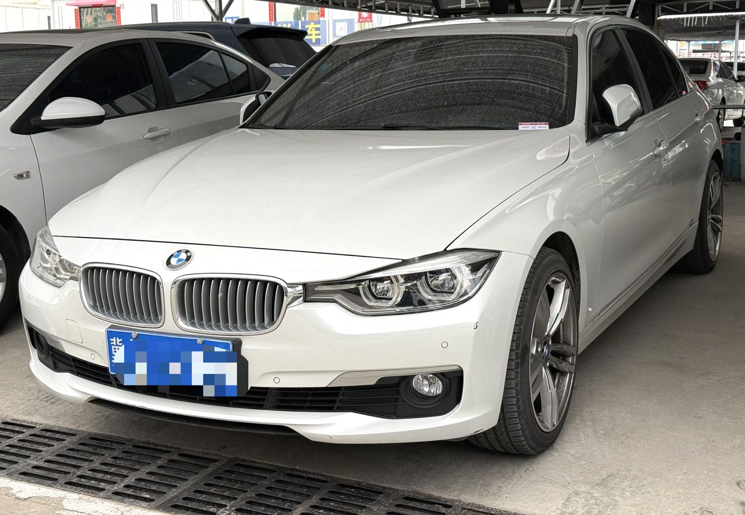 BMW 3 Series 2019 car image 