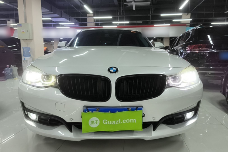 BMW 3 Series GT 2019 #3 BMW 3 Series GT 2019 car image #3