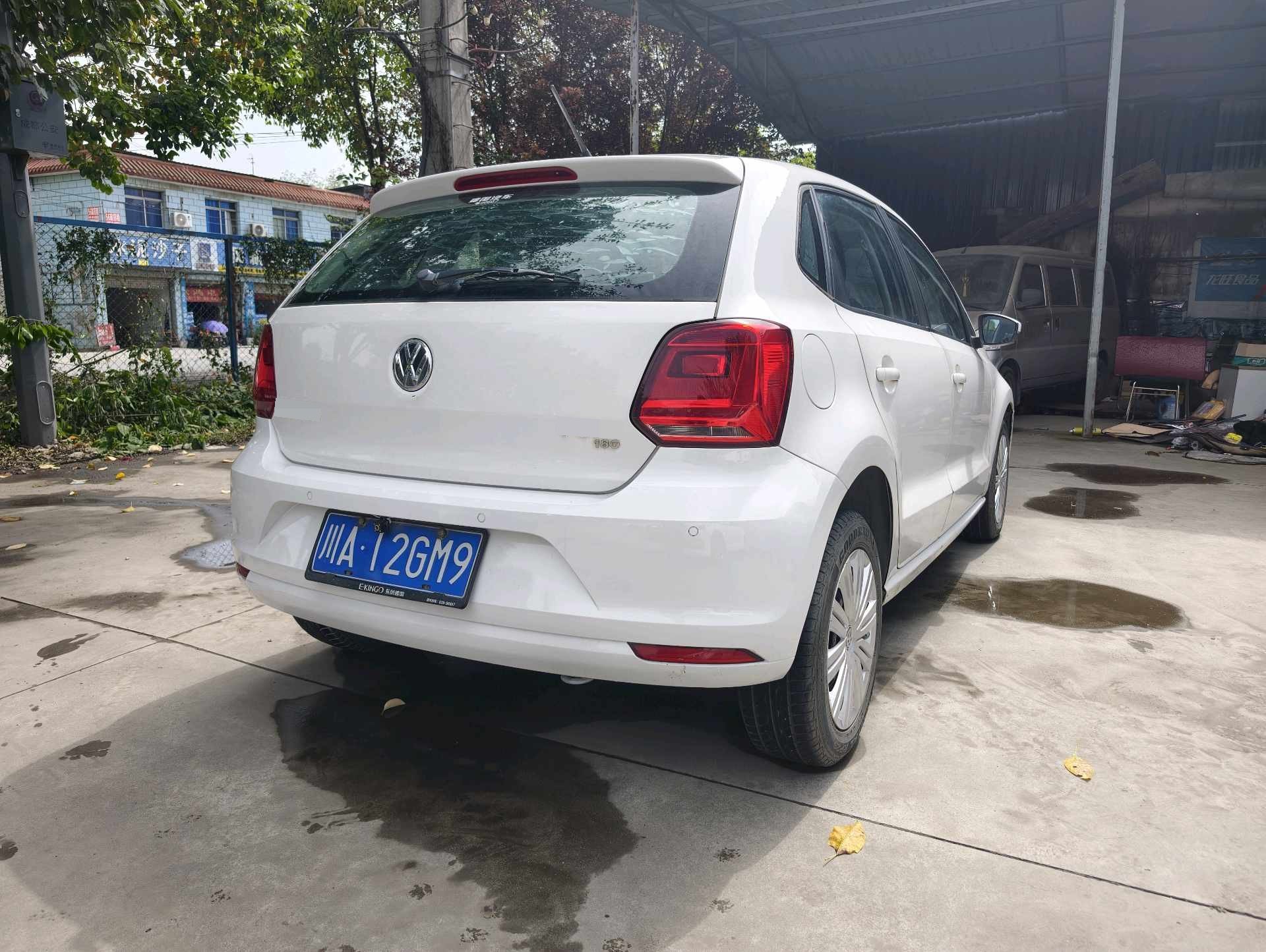 Volkswagen Polo 2016 car image #4