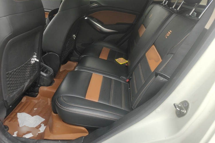 BYD Yuan 2016 #19 BYD Yuan 2016 car image #19
