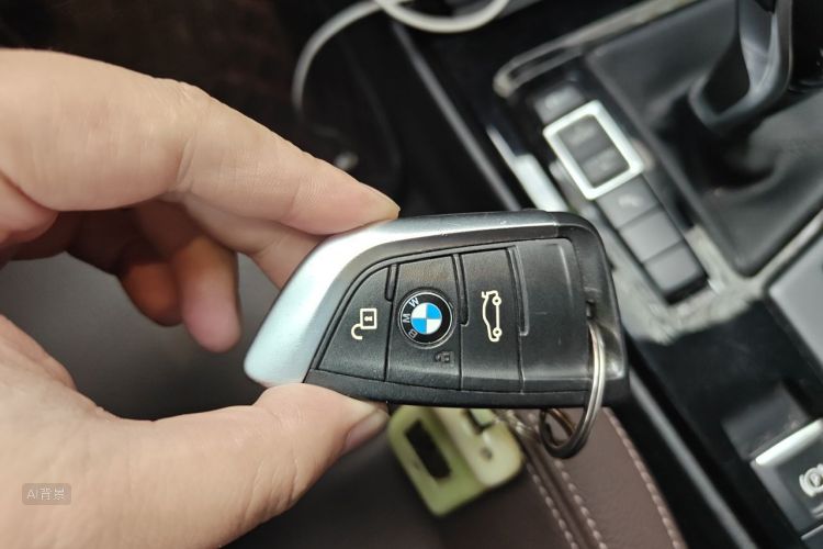 BMW X1 2021 car image #10