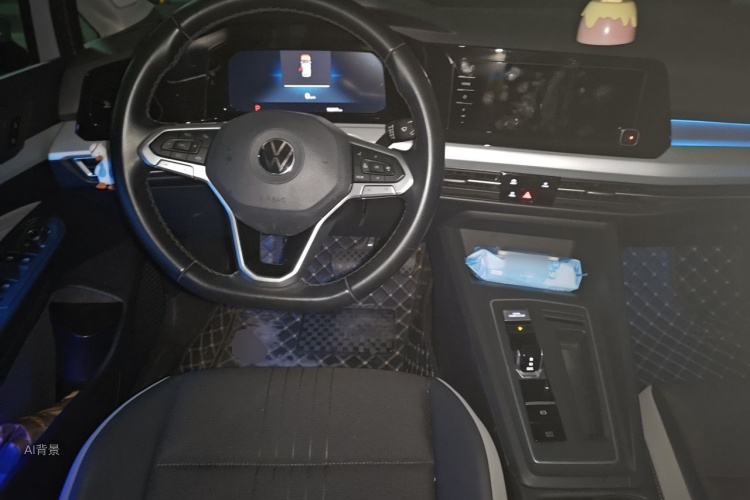 Volkswagen Golf 2021 car image #11