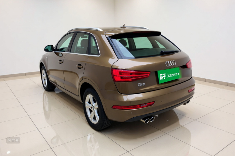 Audi Q3 2017 car image #5