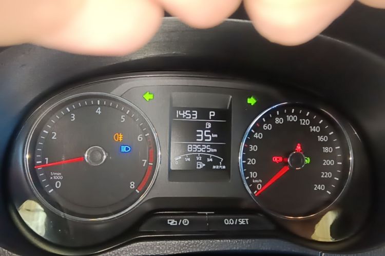Volkswagen Polo 2018 car image #12