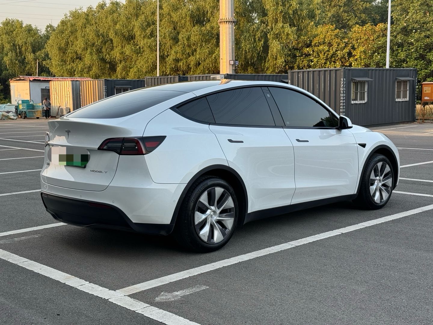Tesla Model Y 2023 #8 Tesla Model Y 2023 car image #8