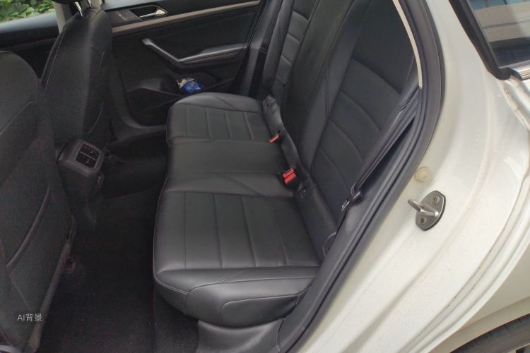 Volkswagen Lavida 2018 car image #19