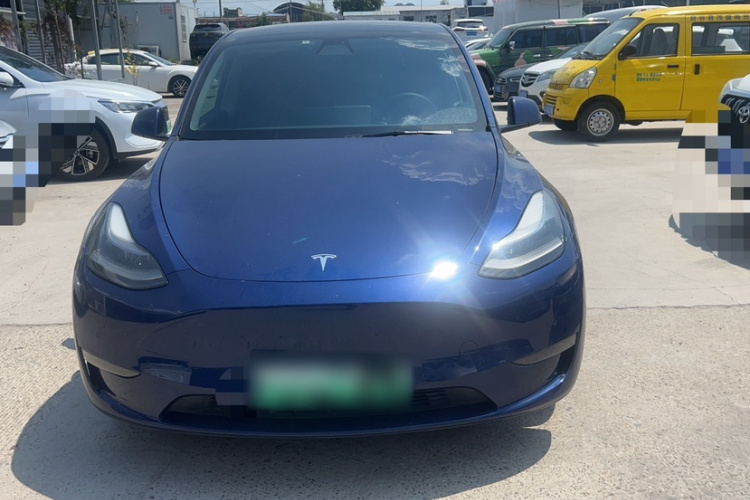 Tesla Model Y 2021 #4 Tesla Model Y 2021 car image #4