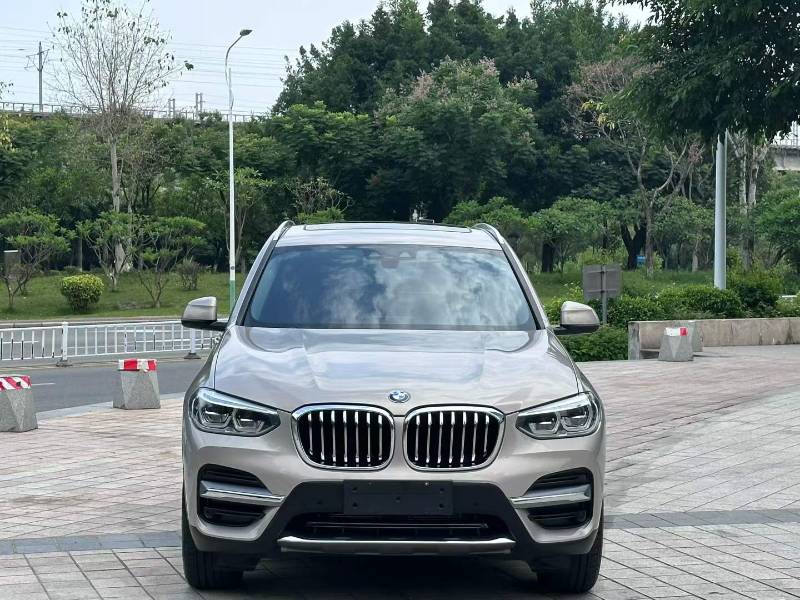 BMW X3 2021 #2 BMW X3 2021 car image #2