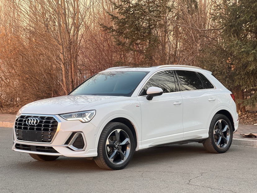 Audi Q3 2022 Audi Q3 2022 car image