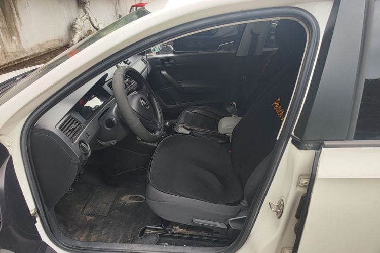 Volkswagen Santana 2019 car image #19
