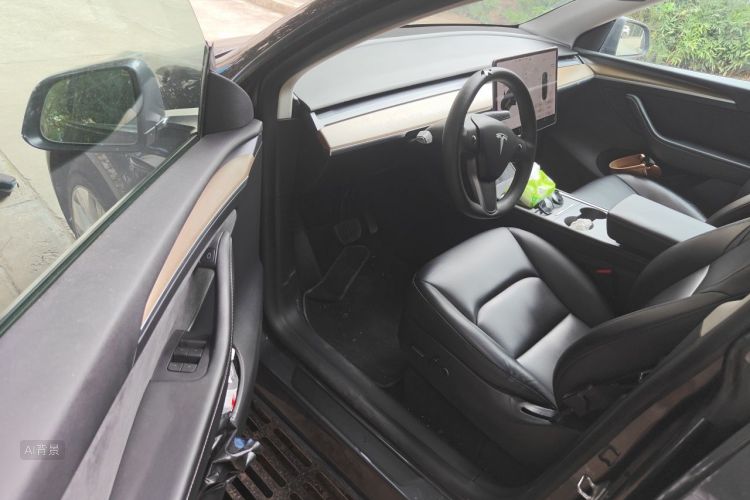 Tesla Model Y 2021 #18 Tesla Model Y 2021 صورة سيارة #18