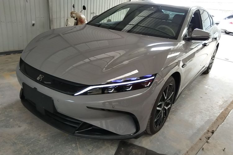BYD Han 2025 car image #2