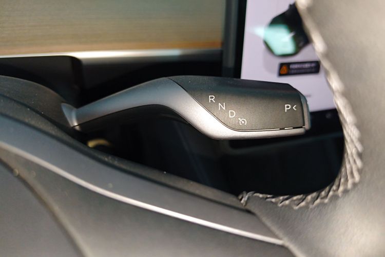 Tesla Model 3 2023 immagine di auto #18