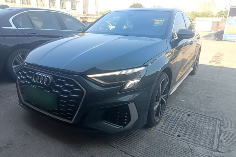 Audi A3 2022 immagine di auto #2
