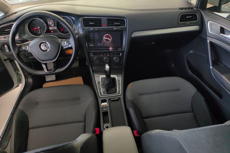Volkswagen Golf 2020 #11 Volkswagen Golf 2020 car image #11