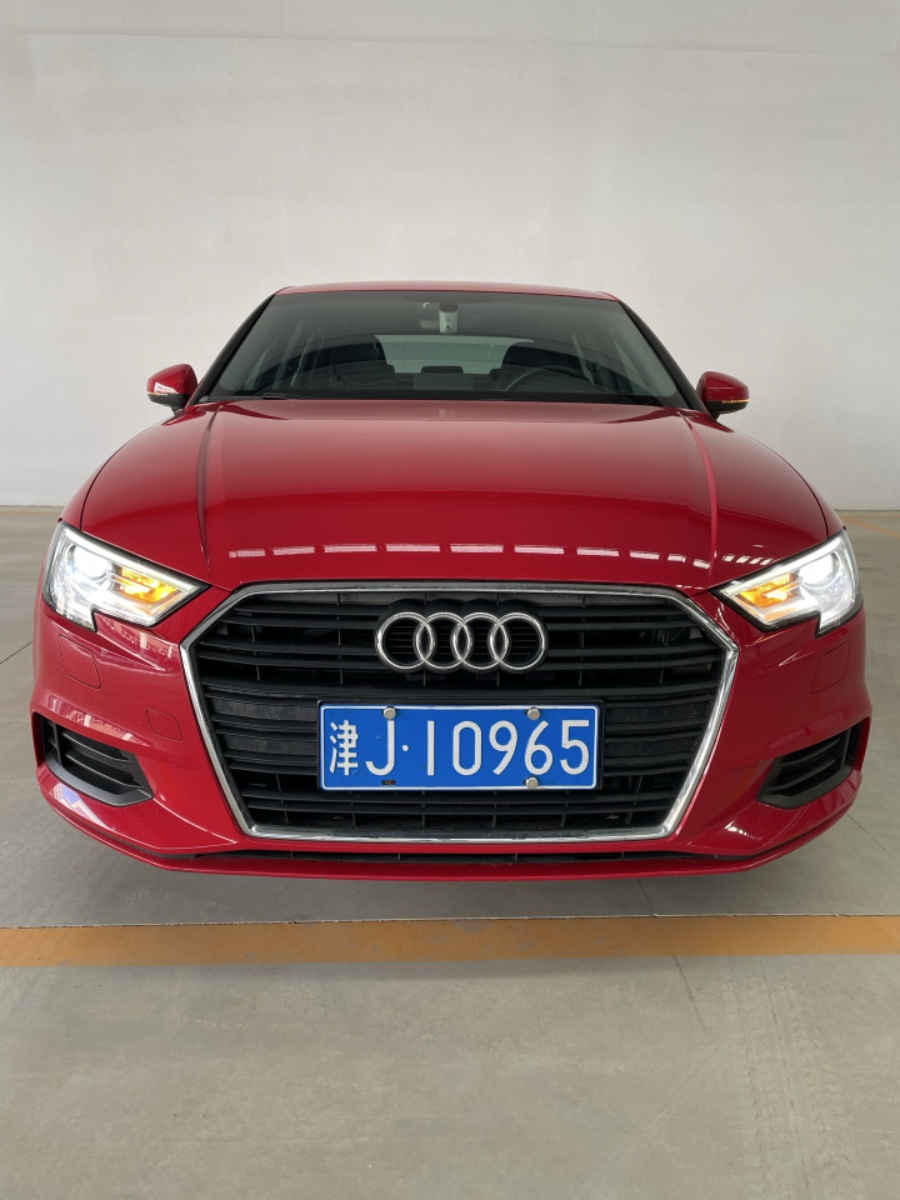 Audi A3 2018 car image #2