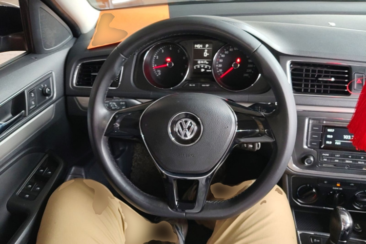Volkswagen Lavida 2015 car image #11