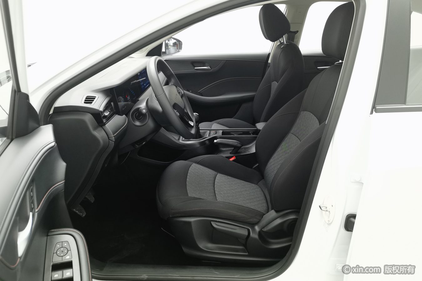Roewe i5 2024 #10 Roewe i5 2024 car image #10