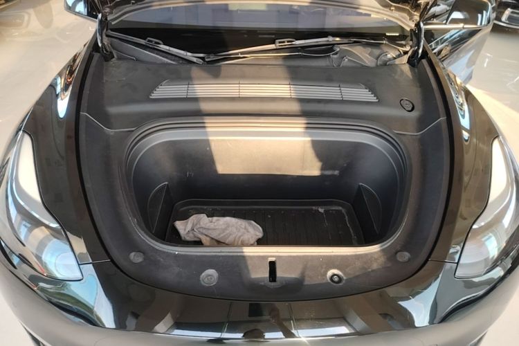 Tesla Model Y 2023 #20 Tesla Model Y 2023 car image #20