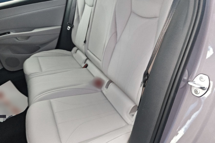 2025 #17 2025 imagen de coche #17