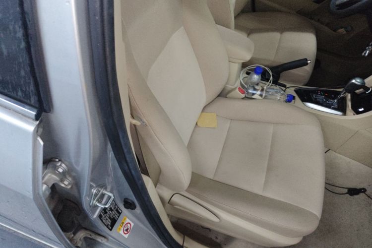 Toyota Corolla 2015 car image #24