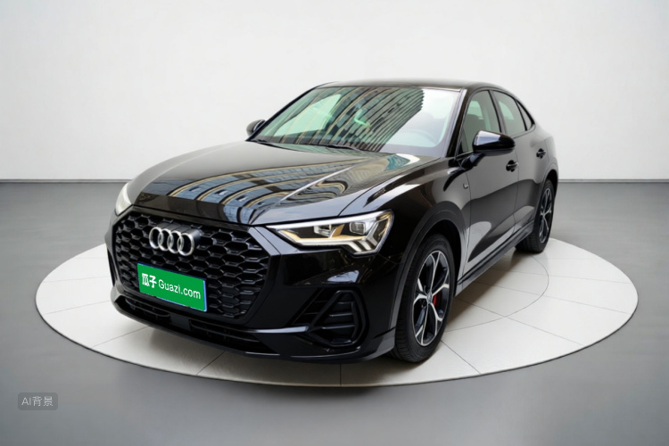 Audi Q3 2022 car image #2