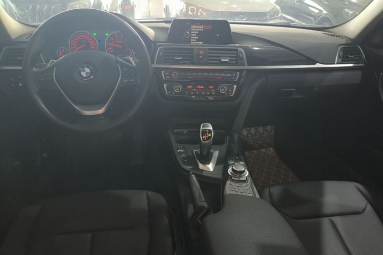 BMW 3 Series 2017 #10 BMW 3 Series 2017 car image #10