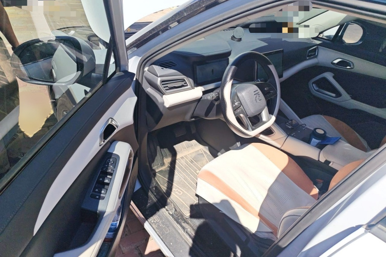 BYD YuanUP 2025 car image #9