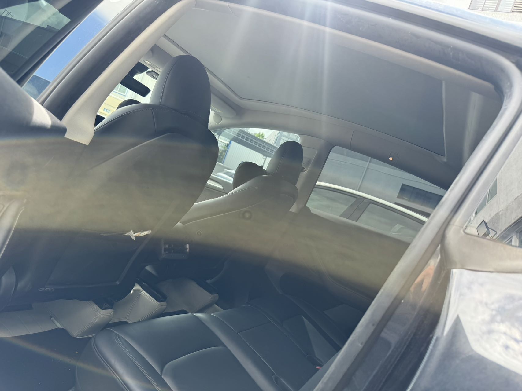 Tesla Model Y 2024 #2 Tesla Model Y 2024 car image #2