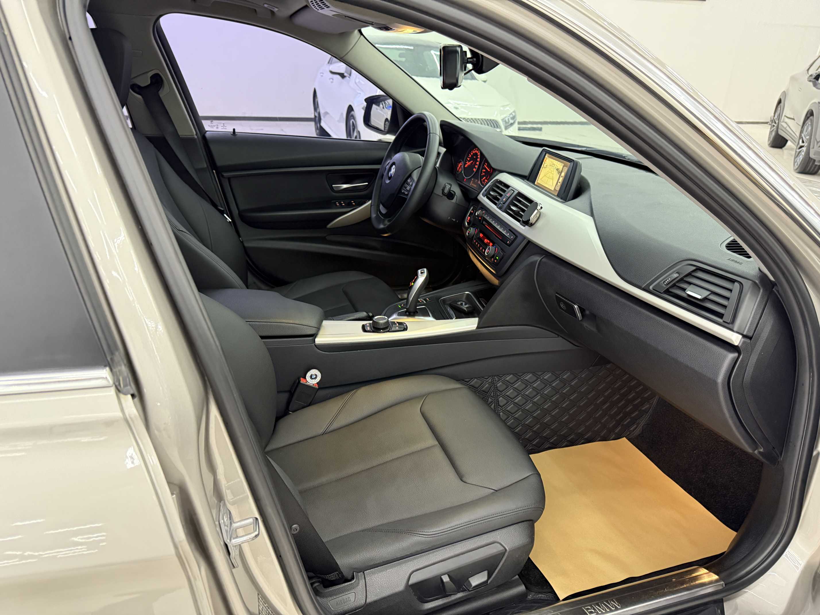 BMW 3 Series 2015 #7 BMW 3 Series 2015 car image #7