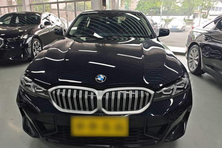 BMW 3 Series 2024 #3 BMW 3 Series 2024 car image #3