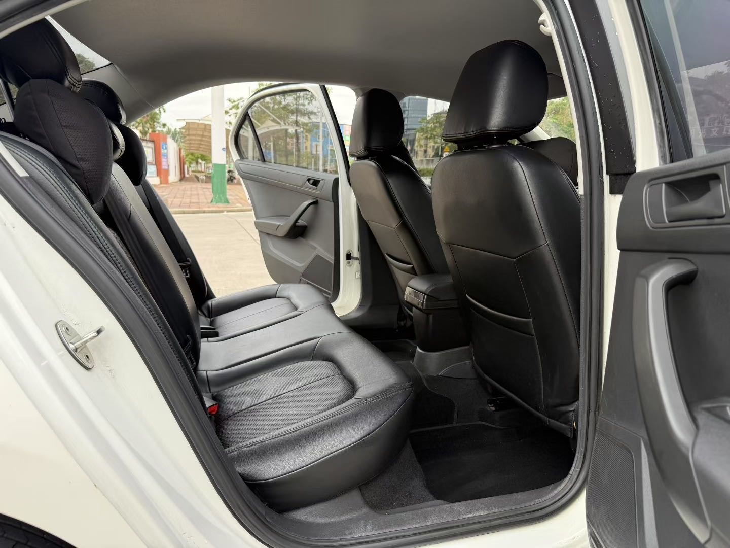 Volkswagen Santana 2017 #7 Volkswagen Santana 2017 car image #7