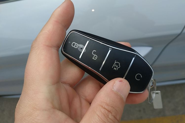 BYD Yuan Plus 2023 изображение автомобиля #9