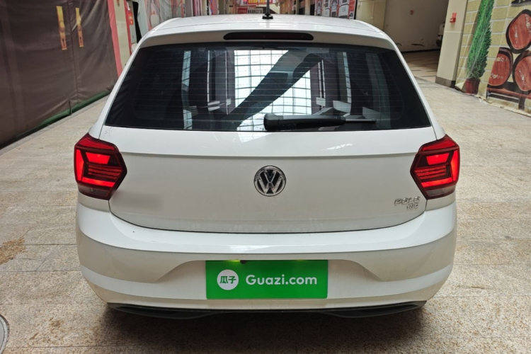Volkswagen Polo 2020 car image #6