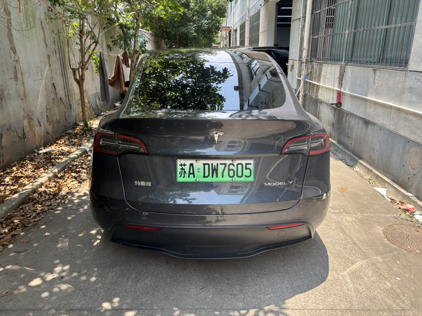 Tesla Model Y 2023 #6 Tesla Model Y 2023 immagine di auto #6