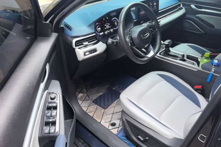 GEELY Emgrand 2023 image de voiture #16