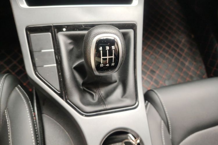 GEELY Emgrand 2020 #18 GEELY Emgrand 2020 car image #18