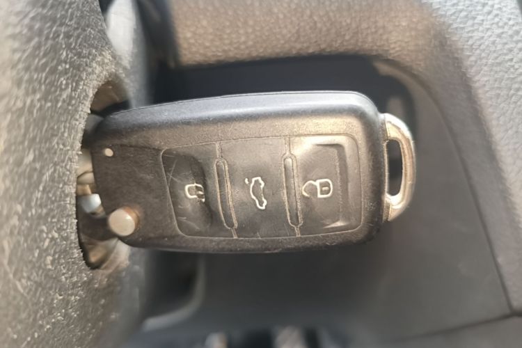 Volkswagen Santana 2019 car image #14
