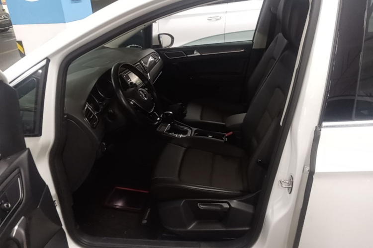 Volkswagen Golf 2018 #20 Volkswagen Golf 2018 car image #20