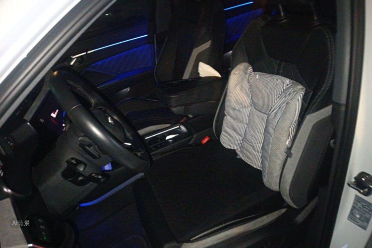 Audi Q3 2025 car image #17