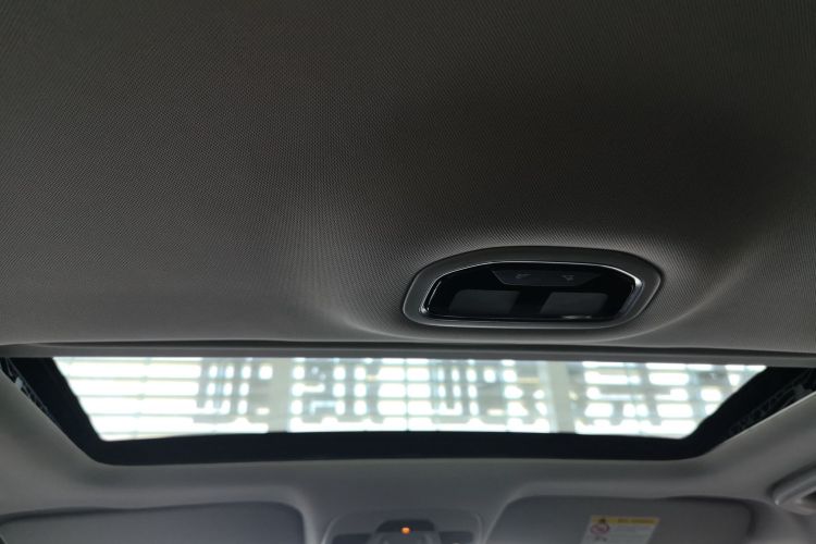 GEELY Emgrand 2020 immagine di auto #18