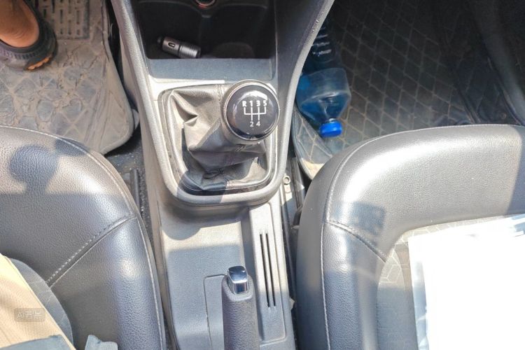 Volkswagen Santana 2016 car image #16