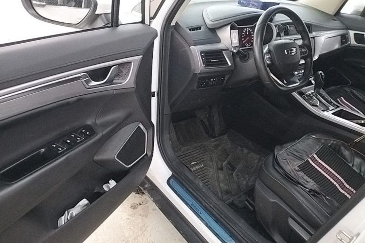 GEELY Emgrand GS 2019 car image #16