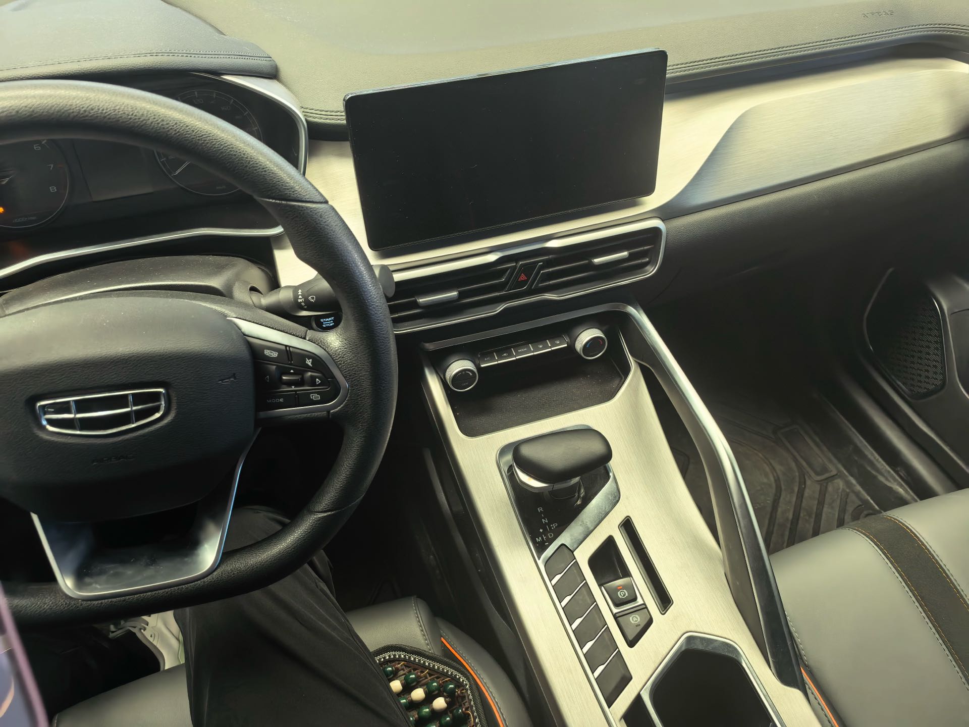 GEELY Coolray 2024 car image #5