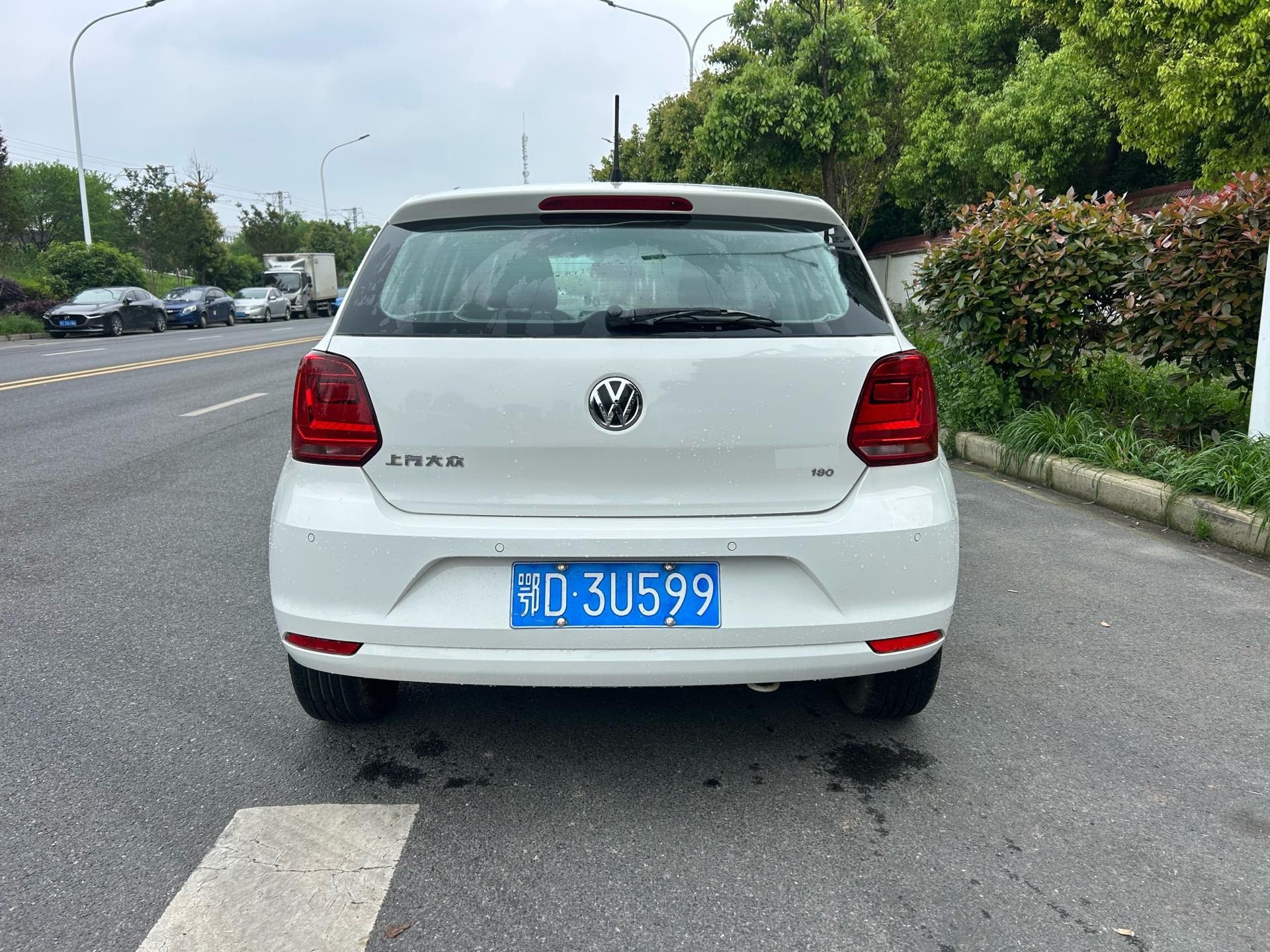 Volkswagen Polo 2016 car image #8