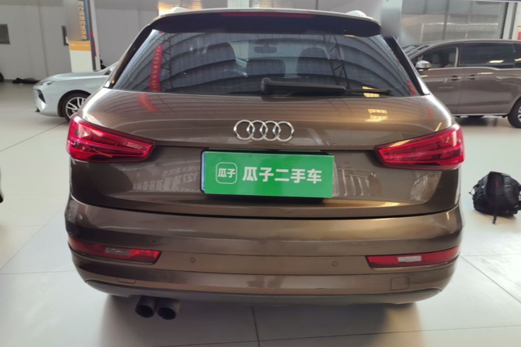 Audi Q3 2016 car image #6