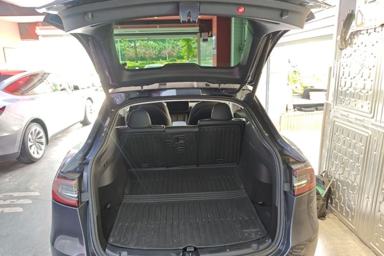 Tesla Model Y 2022 #19 Tesla Model Y 2022 car image #19