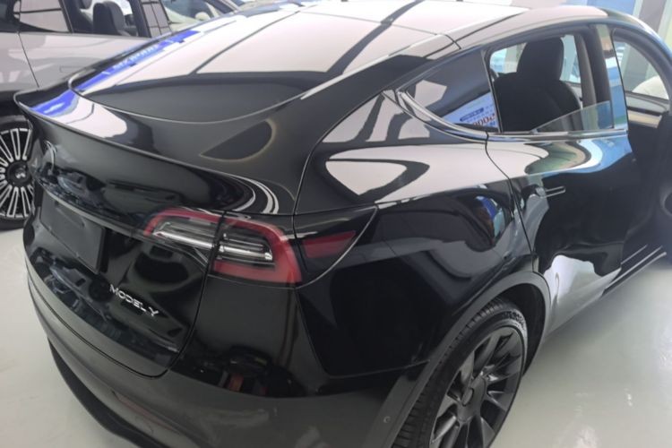 Tesla Model Y 2022 #7 Tesla Model Y 2022 car image #7