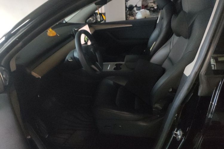 Tesla Model Y 2022 #15 Tesla Model Y 2022 car image #15